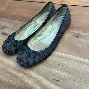 Elegant Brown Women's Ballet Flats